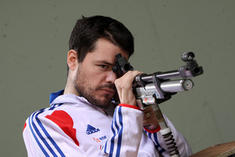 Tanguy de la Forest, sportif de haut de tir a la carabine