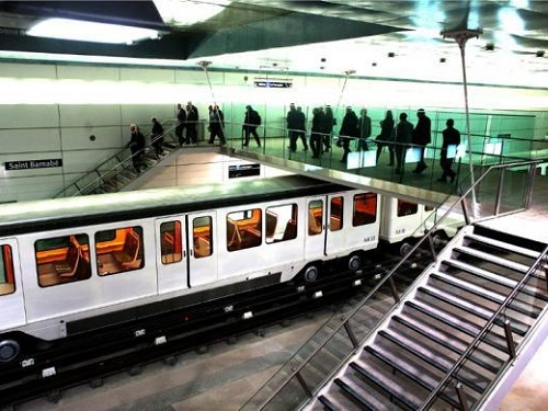 Metro marseille station ligne saint barnabe