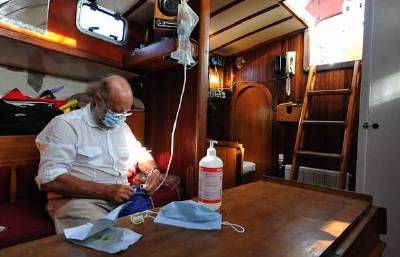 Patient en dialyse a domicile a bord d'un bateau