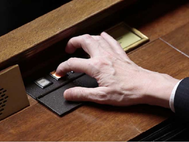 Assemblee nationale les deputes vote le PLFSS 2015