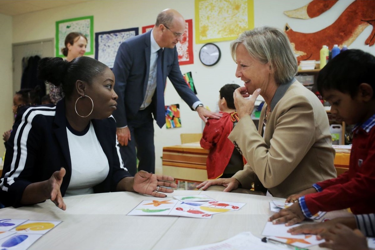 Jean Michel blanquer et Sophie cluzel dans le val d'oise pour une rentrée pleinement inclusive en 2019 avec une accompagnante