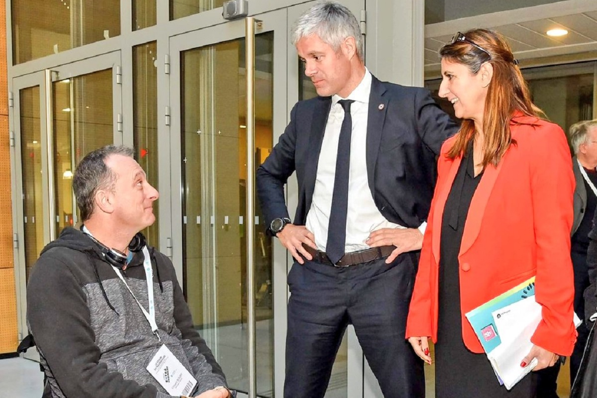 Laurent WAUQUIEZ Président de la région Auvergne Rhone-Alpes et Sandrine CHAIX en charge des questions du handicap pour la région le 10 décembre 2018 lors de la 3e édition qui avait réunie plus de 500 personnes représentantes d'associations et acteurs du handicap © compte twitter 2018 b8635