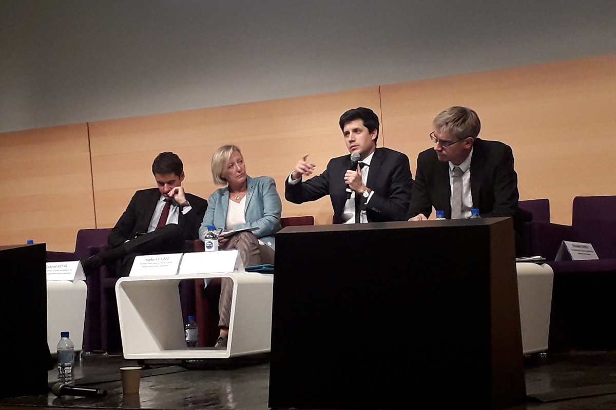 Présentation du revenu universel dactivité à loccasion du lancement de la plateforme en ligne 5cdb1