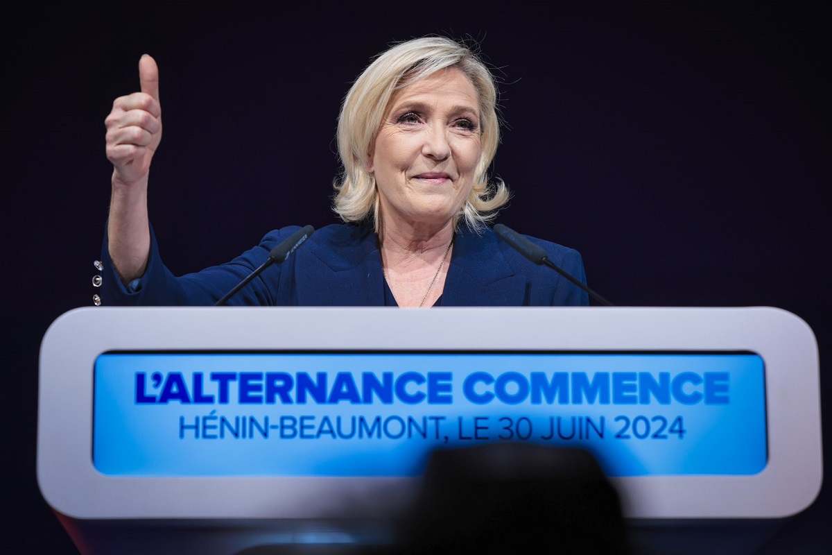 Marine Le PEN lors de son discours depuis Hénin-Beaumont le 30 juin 2024 au soir quelques minutes avant le discours de Jordan BARDELLA © Image RN Compte X (twitter) 