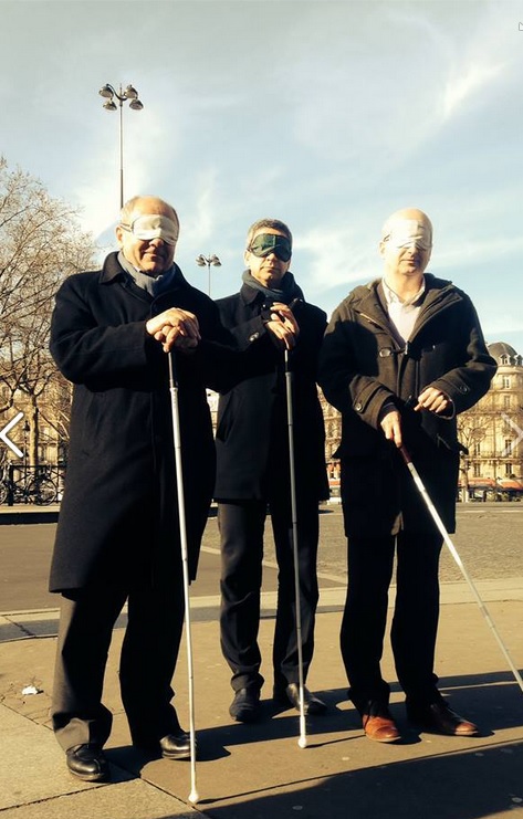 Bernard JOMIER Adjoint au maire de Paris a l aveugle avec ces collegues