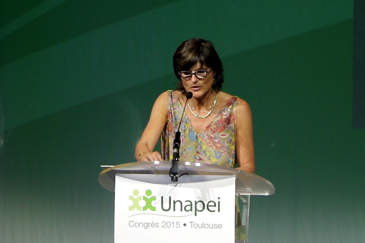 Christel PRADO lors de son intervention face aux responsables et elus politiques