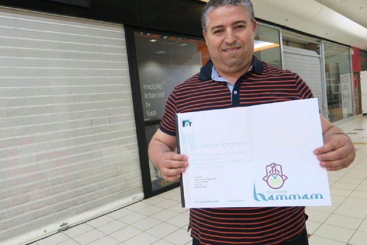 Abdelkader Tadjer investit pres de 300 000 euros pour amenager son hammam dans les halles d Auchan a Meaux sur une surface de 370 m