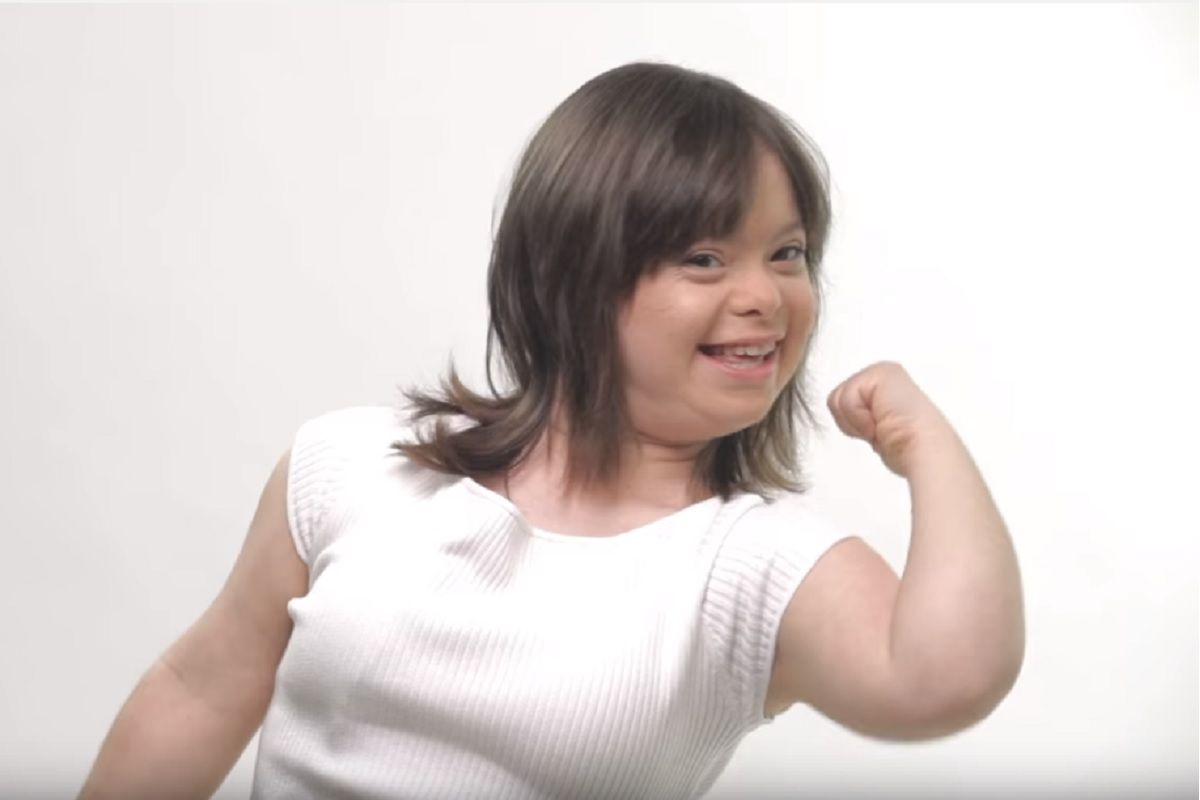 Melanie dans le spot lance par l unapei avec un message simple Moi je veux etre autonome