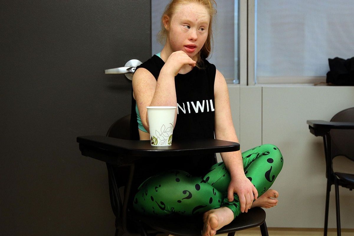 Madeline STUART, une jeune trisomique defile pour le collectif FTL Moda de New York