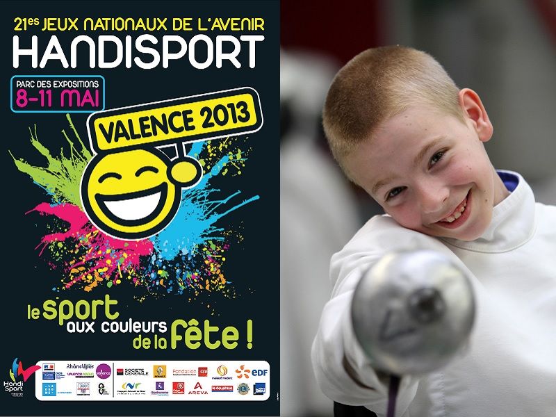 Affiche de la 21e &eacute;dition des jeux nationaux de l'avenir handisport a Valence avec a gauche un jeune escrimeur des jeux de 2011 &copy; Handisport / G.Picout