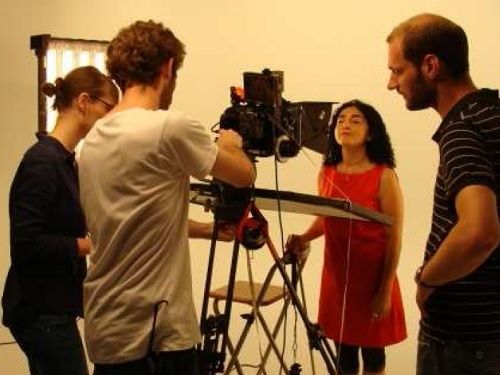 Une des scénes lors de son tournage du spot intitulé les victoires