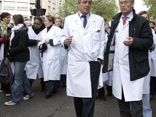 Des medecin manifestant en avril 2009