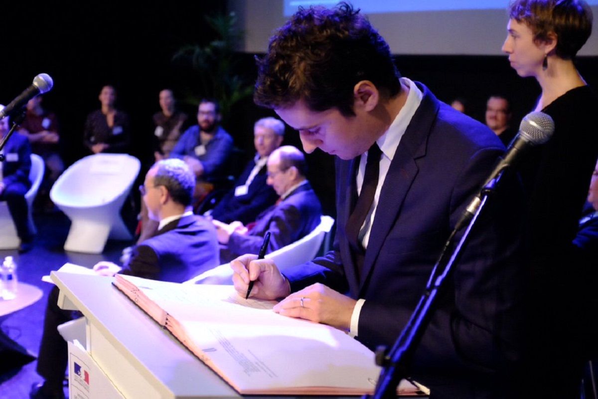 Signature du protocole du projet pilote a nantes par gabriel attal b222f