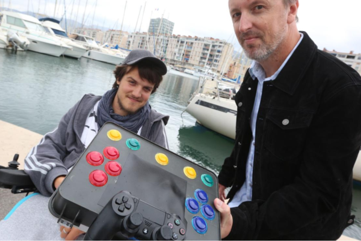 Le fondateur de Handigamer David COMBARIEU expert en jeux video pour les joueurs en situation de handicap