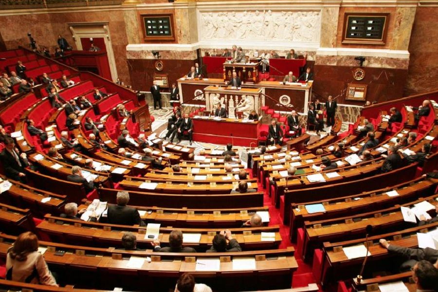 Une seance_au_sein_de_l_hemicycle_assemblee_nationale