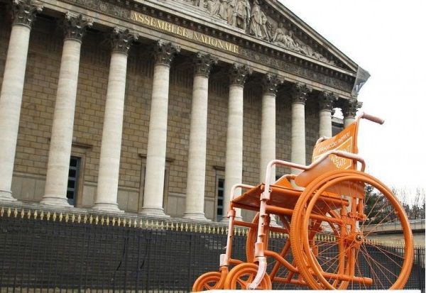 Accessibilite personne handicape delais repousse