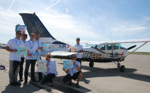 images/stories/France/Image_2012/05.2012/2012.05.12.equipage-de-dessine-moi-un-avion-et-je-le-ferai-voler.JPG