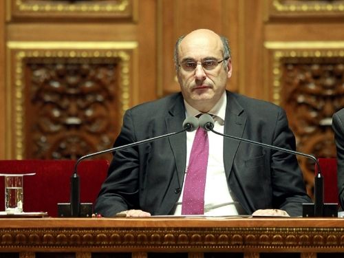 M. Jean-Léonce Dupont, sénateur du Calvados, vice-président du Sénat assurance sur la présidence d'une séance mi juillet 2012©Le Sénat/G. Butet