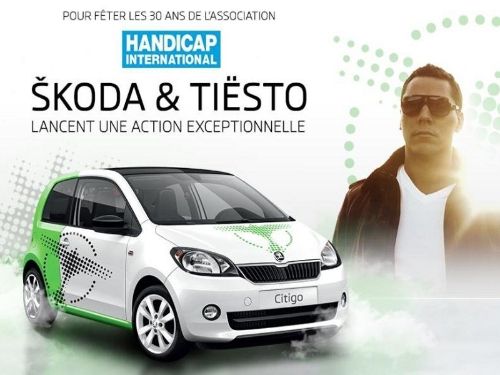 skoda fetent les 30-ans de handicap international avec la mise au enchère d'une voiture