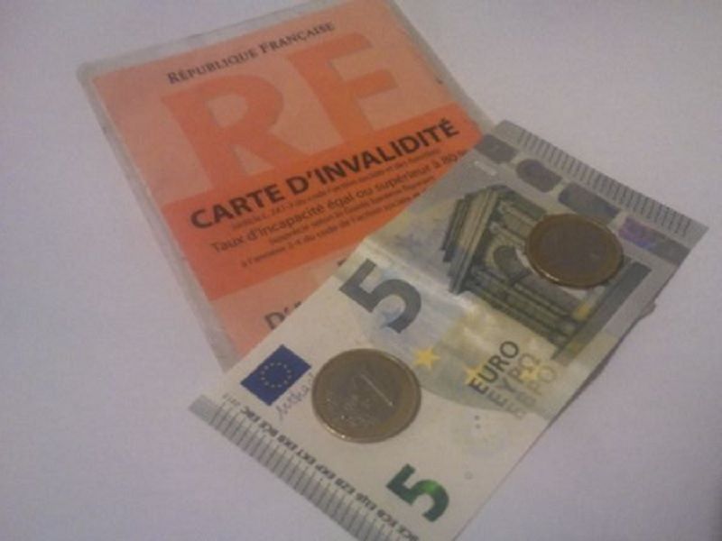 AAH une progression de 7 euros a compter du 1er septembre 2015