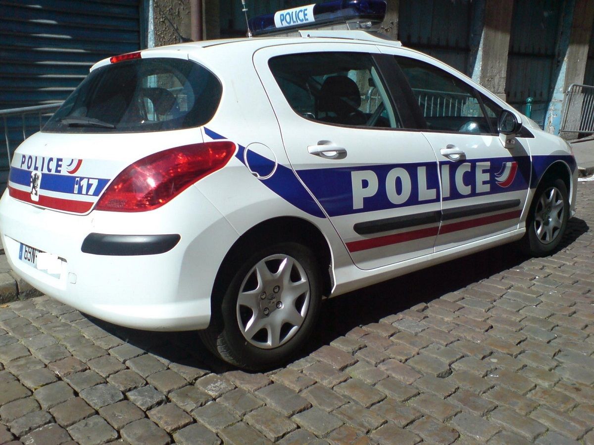 Une voiture de police (illustration)