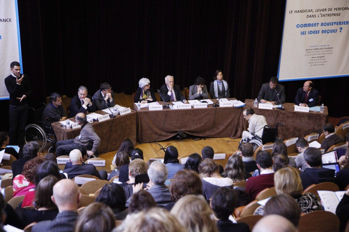Martine Carrillon-Couvreur, député de la Nièvre, vice-présidente de la Commission des affaires sociales et nouvelle présidente du CNCPH lors du colloque Entreprises et Handicap du 15 novembre  © François Daburon / RIVINGTON