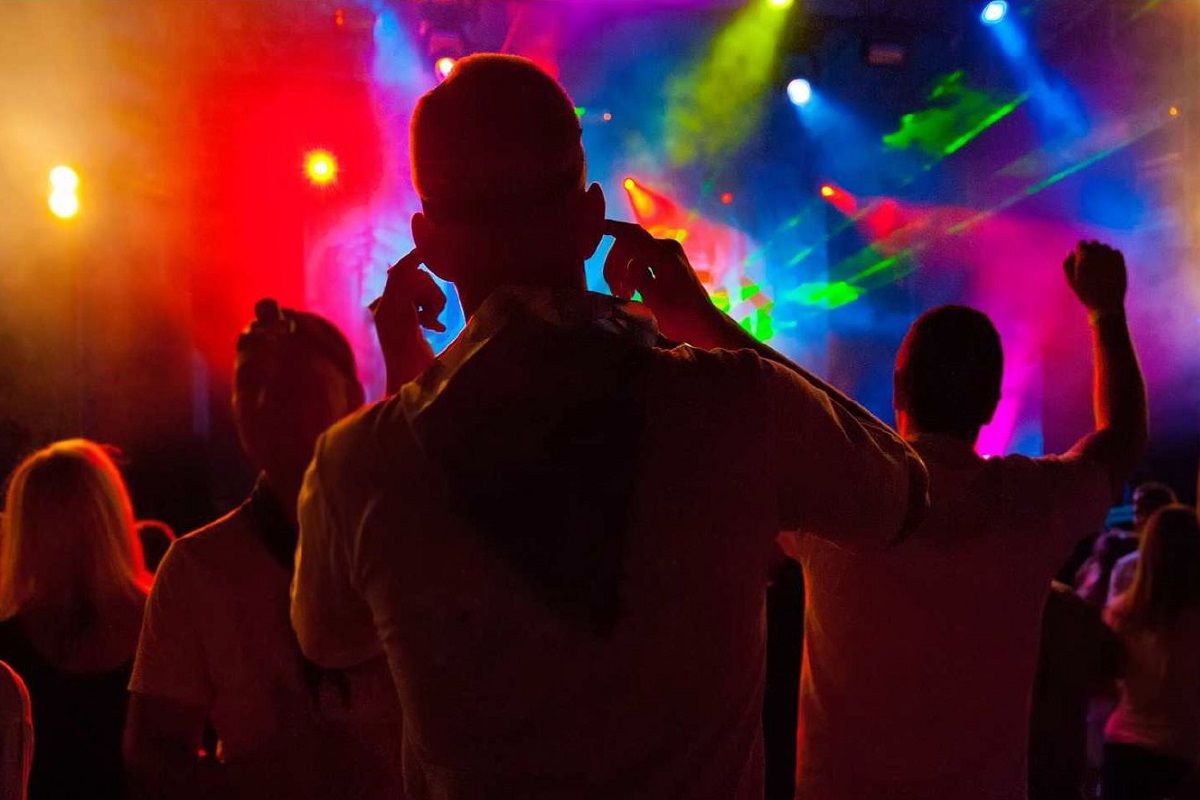 Les oreilles des jeunes sous haute surveillance