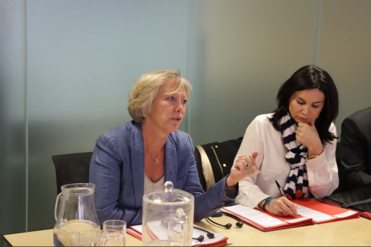 La secrétaire d'Etat en charge du handicap le 3 mai a l'ambassade de France au Royaume Unis