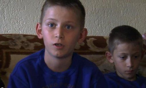 Le Petit BLENDON Gashi 11 ans chez lui au Kosovo après son expulsion