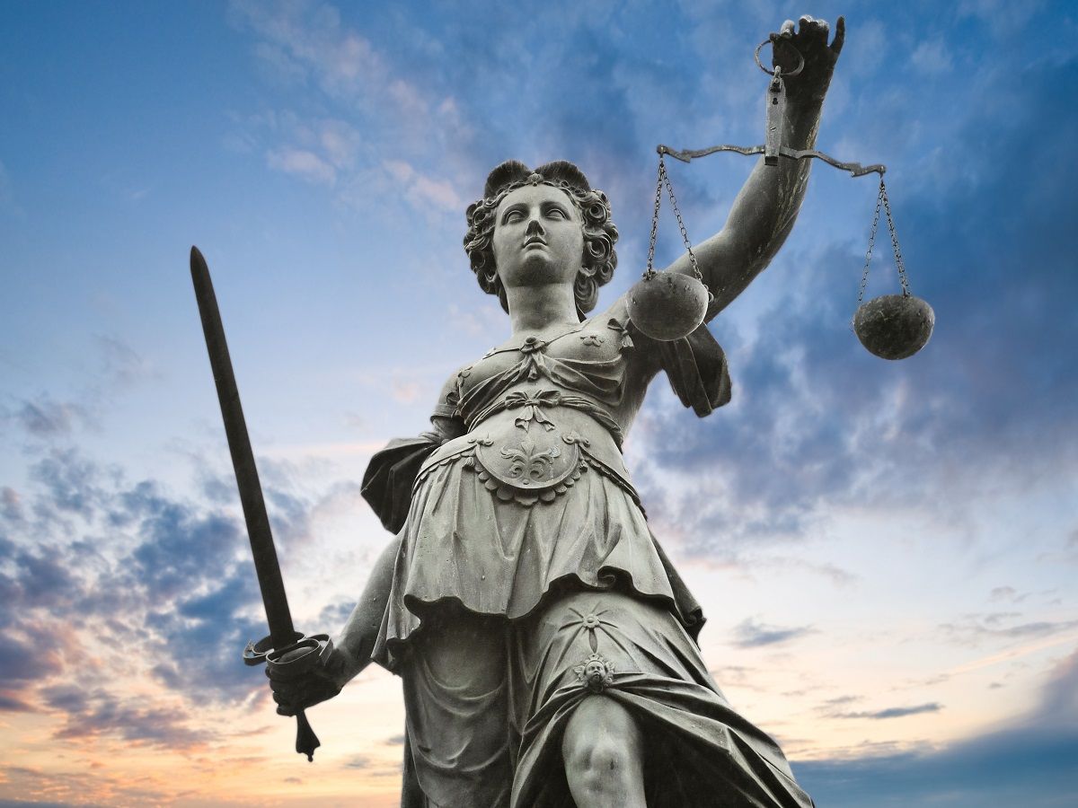 Symbole  de la Justice le glaive et la balance