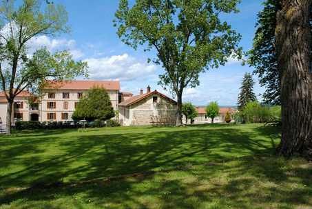 vue ext&eacute;rieur ESAT escolore qui f&ecirc;te ses 30 ans pr&egrave;s de Clermont-Ferrand-F
