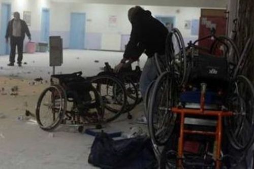 Le spectacle des chaises roulantes d&eacute;truites apr&egrave;s les &eacute;chauffour&eacute;es &eacute;tait d&eacute;solant.&copy; NTVMSNBC