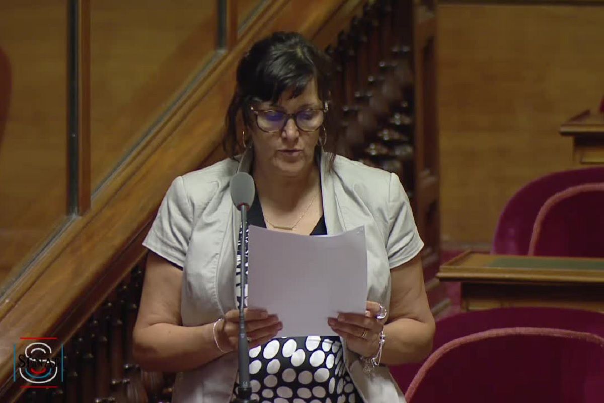 La rapporteure du projet de loi la Senatrice Cathy APOURCEAU POLY du groupe communiste republicain citoyen et ecologiste CRCE