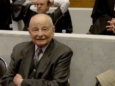 Jacques SERVIER devant le Tribunal de Nanterre