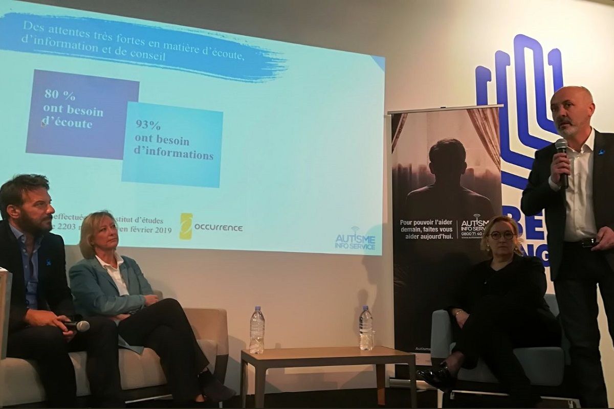 Lancement officielle de la nouvelle plateforme autisme info service en présence de Sophie CLUZEL 733a4