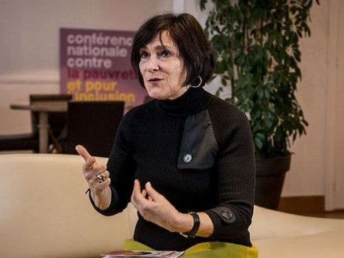 Marie-Arlette CARLOTTI qui a reçu au ministère les associations de personnes sourdes et malentendante  (illustration)