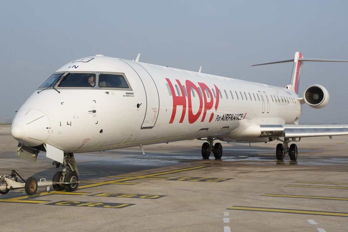 Un avion de la compagnie Hop filiale de la compagnie Air Francaise gere par Bulgaria