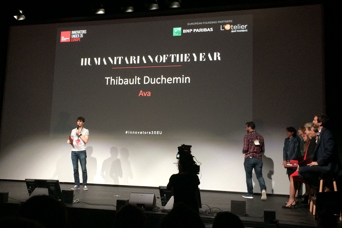 Remise du prix Humanitaire de lAnnee 2017 et Innovator Under 35