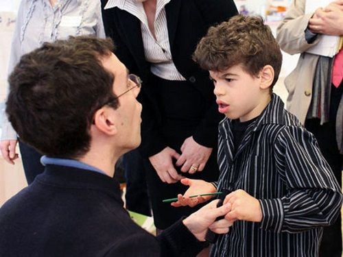 Maxence enfant autiste