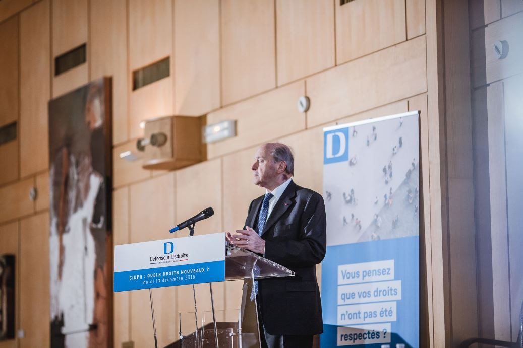 Jacques TOUBON lors du lancement premier colloque sur le CIDPH sous le theme quels droits nouveaux