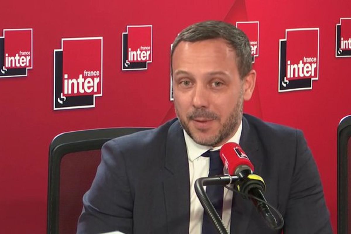 Le secrétaire d'état en charge de la protection de l'enfance adrien taquet sur le plateau France Inter eda96