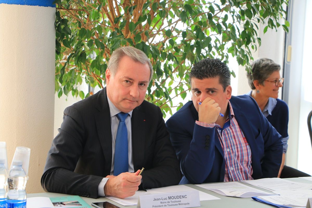 Le Maire de Toulouse et President de Toulouse Metropole Jean Luc MOUDENC et Christophe ALVES adjoint au maire en charge du handicap