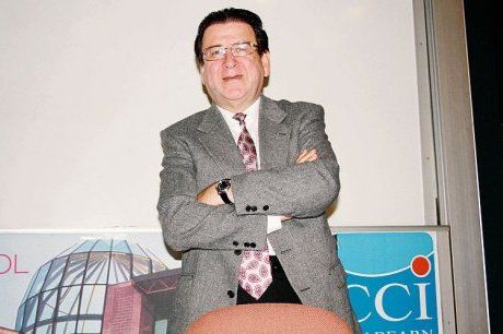 Fernando Cuevas, Professeur de Management et Responsable de la cellule des Conférences de l’ESC de Pau © Thomas LONGUÉ