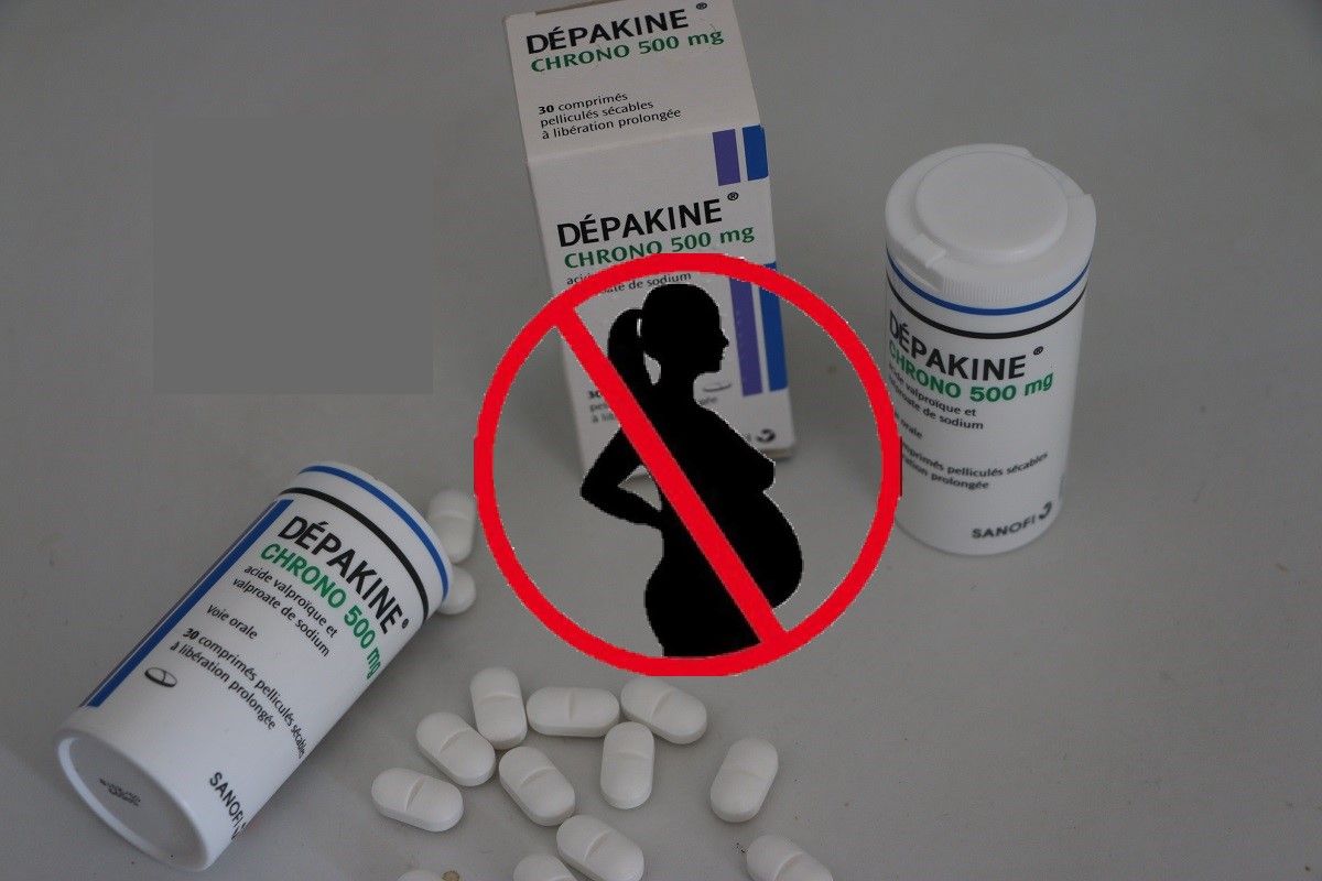 Logo d'interdiction Dépakine Chrono 500 produit par les laboratoires Sanofi